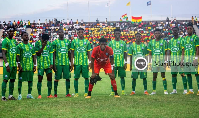 CAFCC : Constantine stop Nsoatreman in Algeria